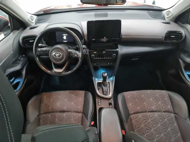 Toyota Yaris Cross 1.5l - Rosso