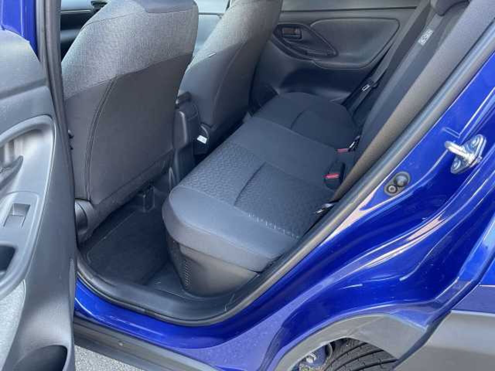 Toyota Yaris Cross 1.5l - Blu