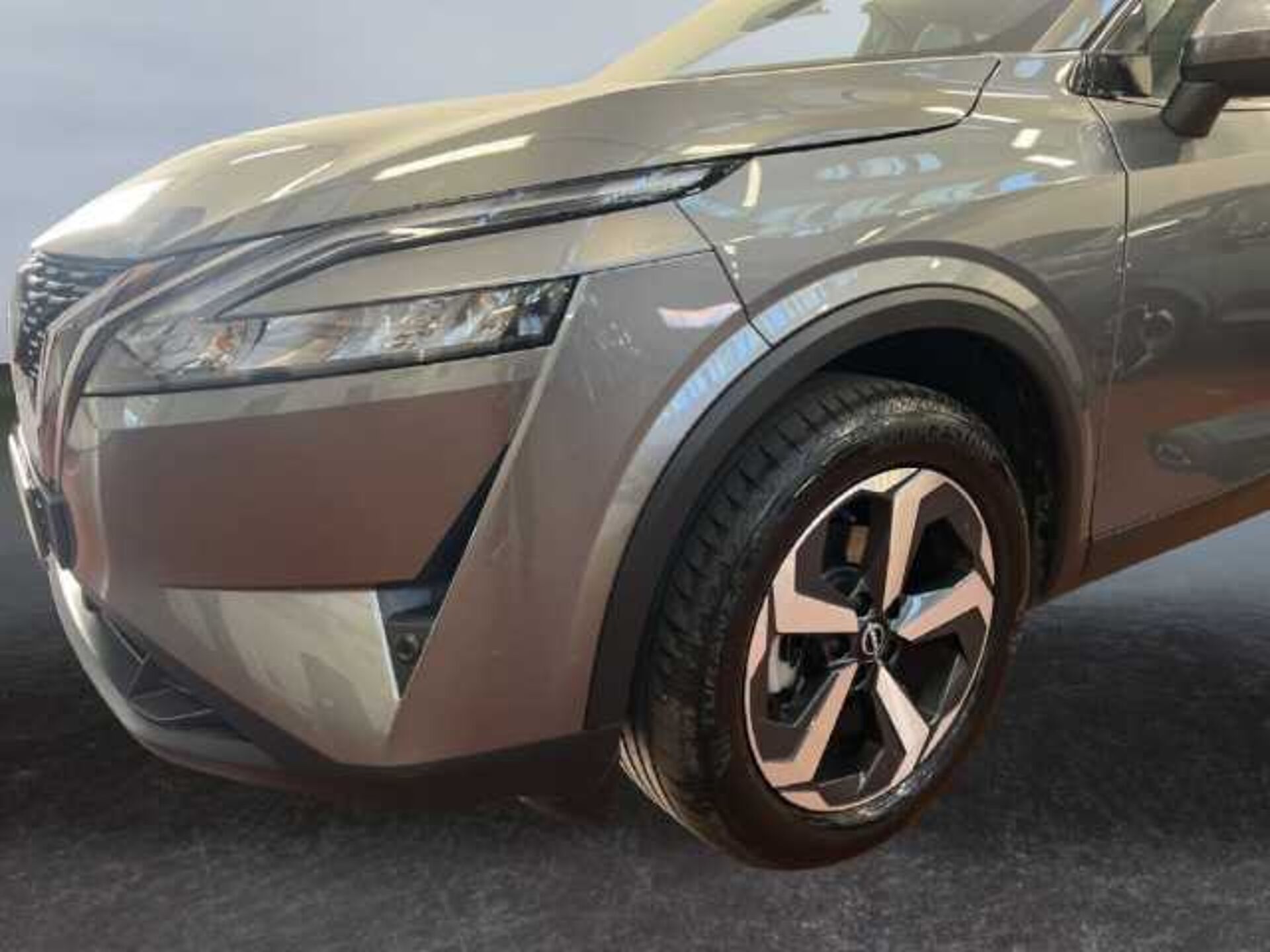 Nissan Qashqai 1.3l - Grigio scuro