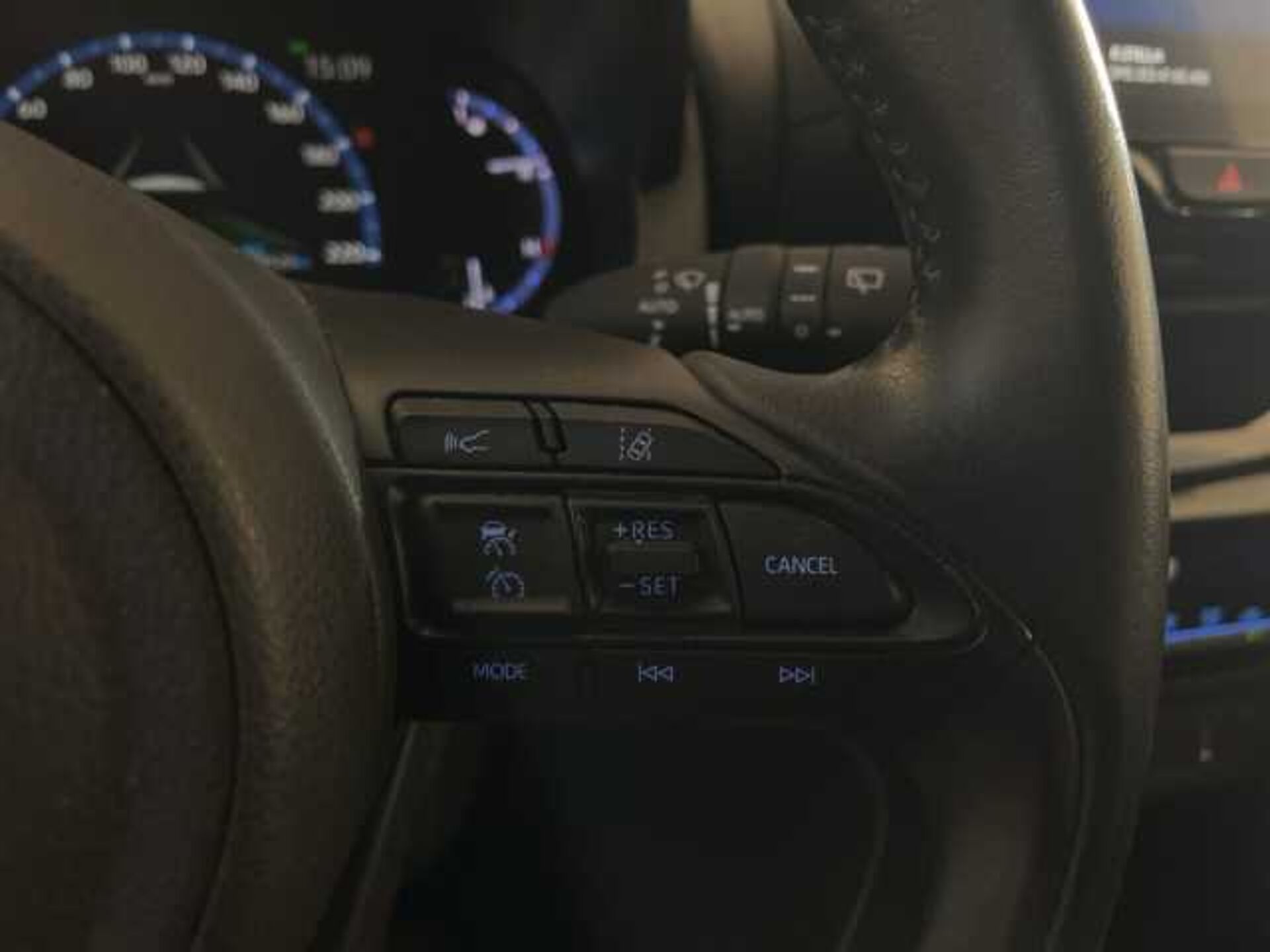 Toyota Yaris Cross 1.5l - Bianco