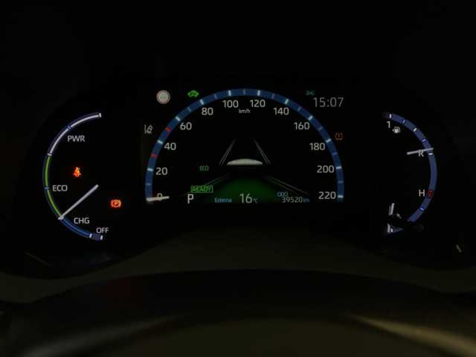 Toyota Yaris Cross 1.5l - Bianco