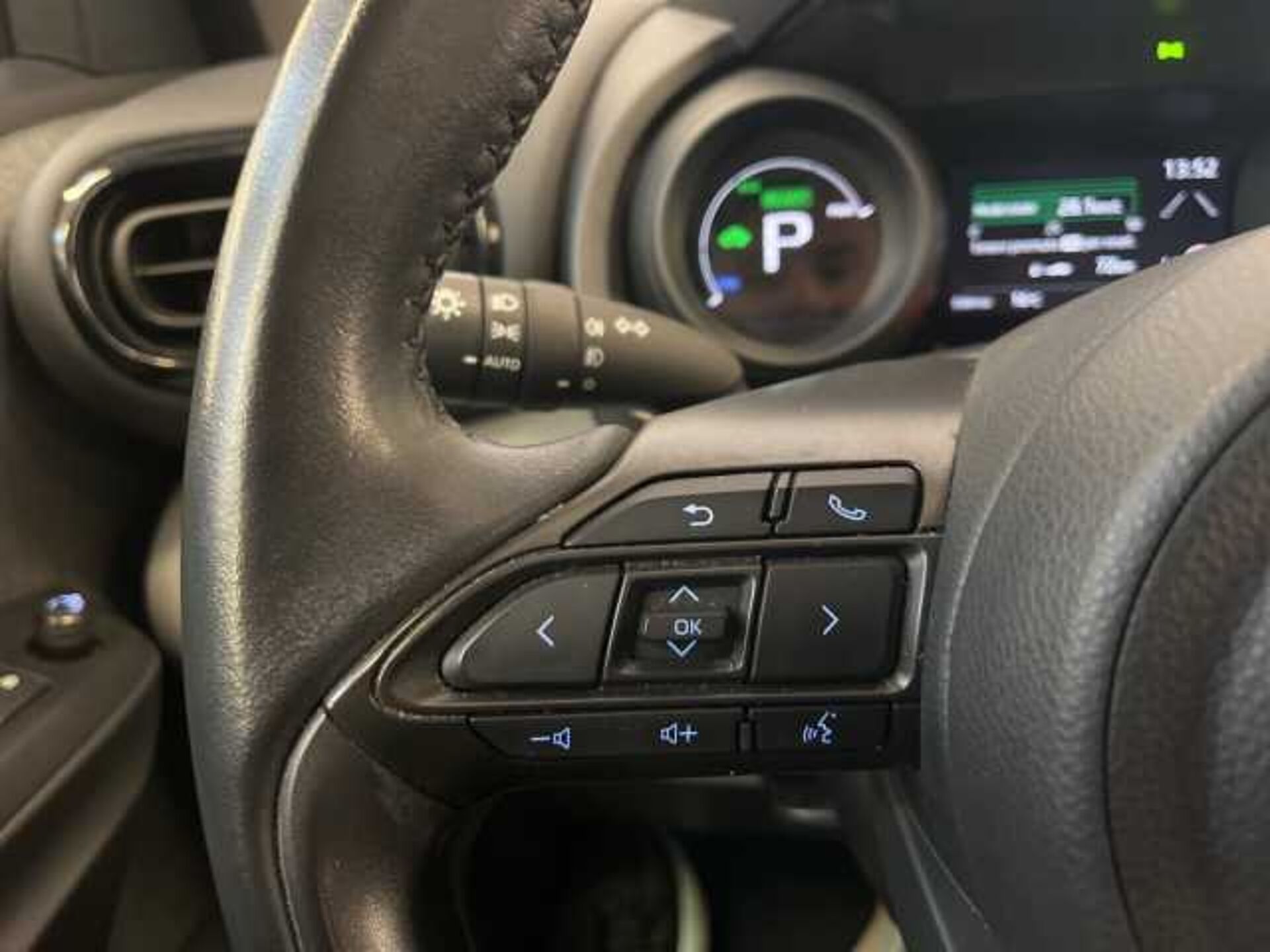 Toyota Yaris Cross 1.5l - Blu