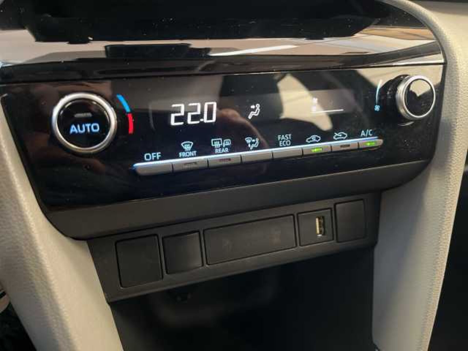 Toyota Yaris Cross 1.5l - Blu