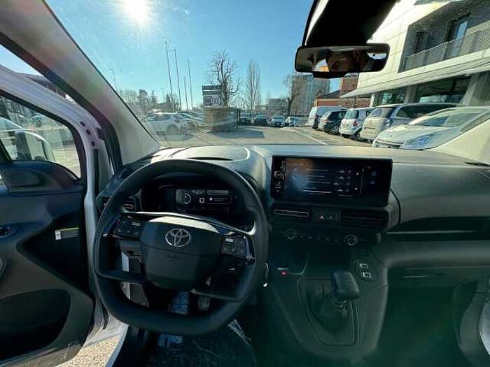 Toyota Proace City Verso 1.2l