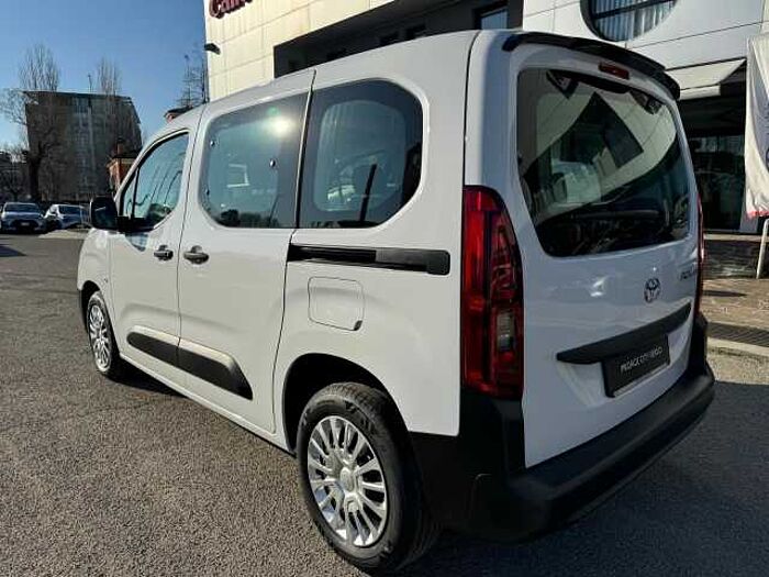 Toyota Proace City Verso 1.2l