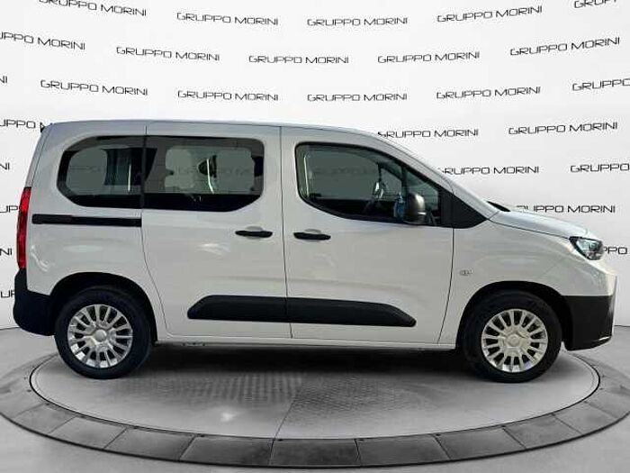 Toyota Proace City Verso 1.2l