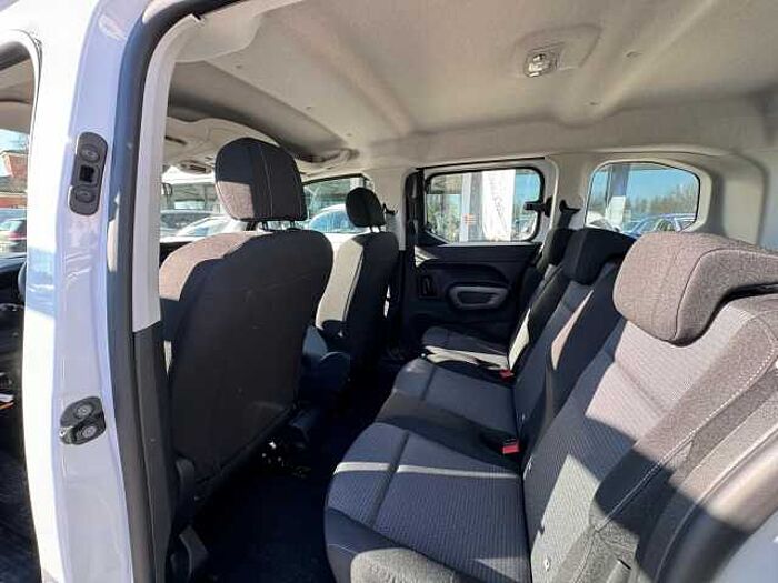 Toyota Proace City Verso 1.2l
